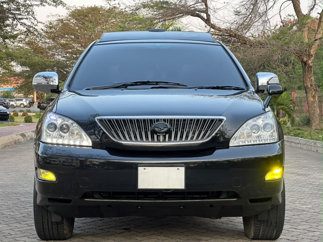 Toyota Harrier 240G